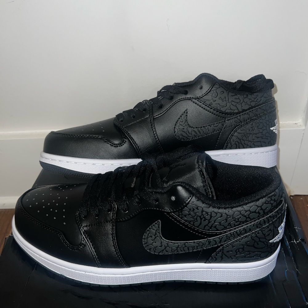 Air Jordan 1 Low SE